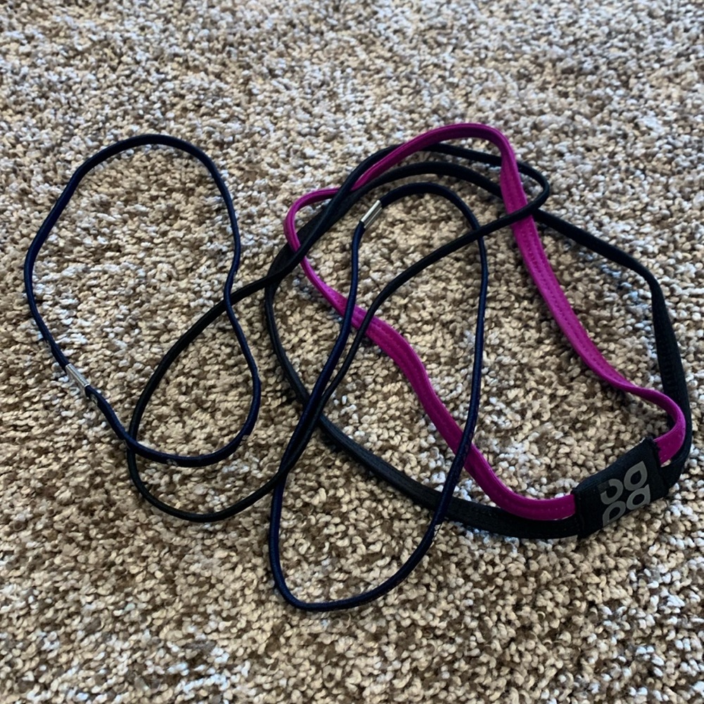 4 Sports hair bands (one double)